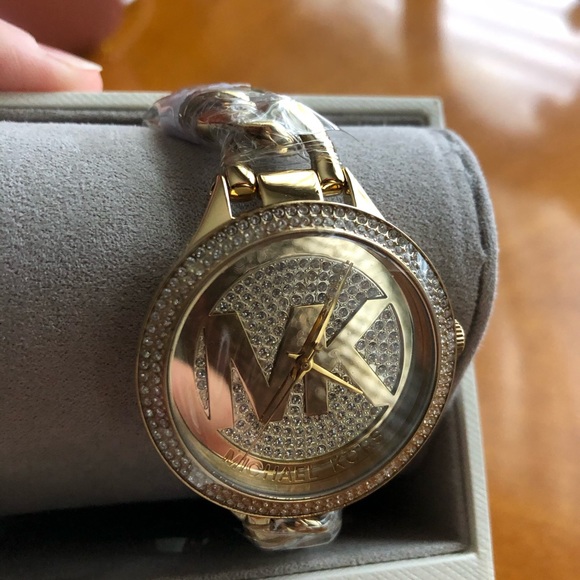 NWT MIchael Kors watch - Picture 2 of 4
